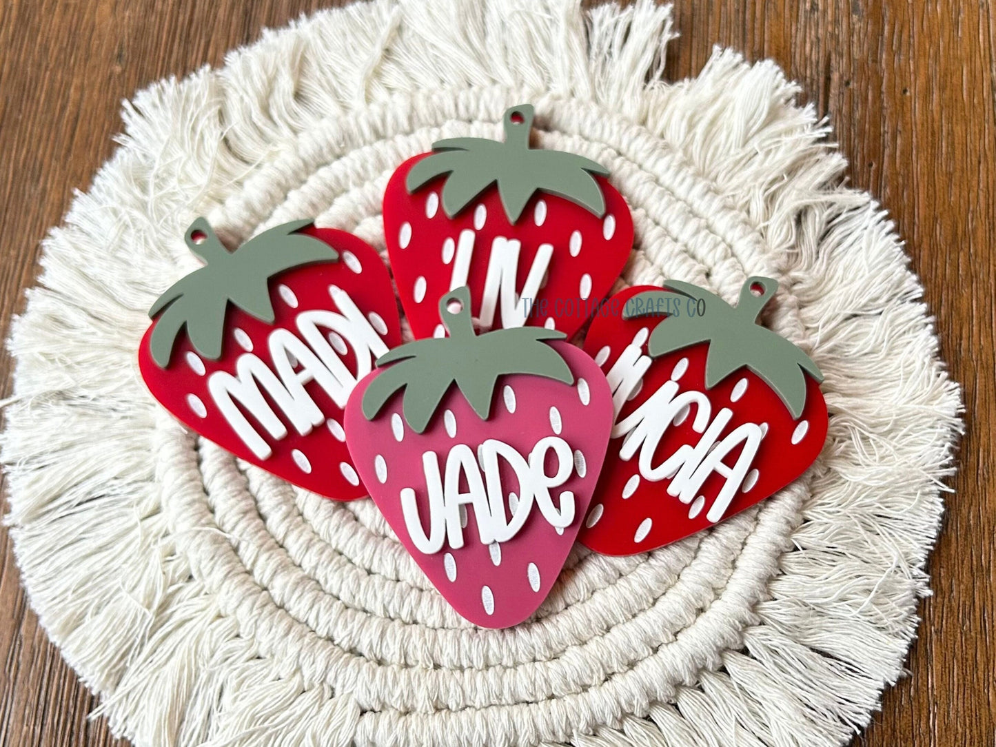 Personalized strawberry back bag tag, Book bag name tag, Water Bottle Name Tag,Back to school supplies, Personalized Keychains