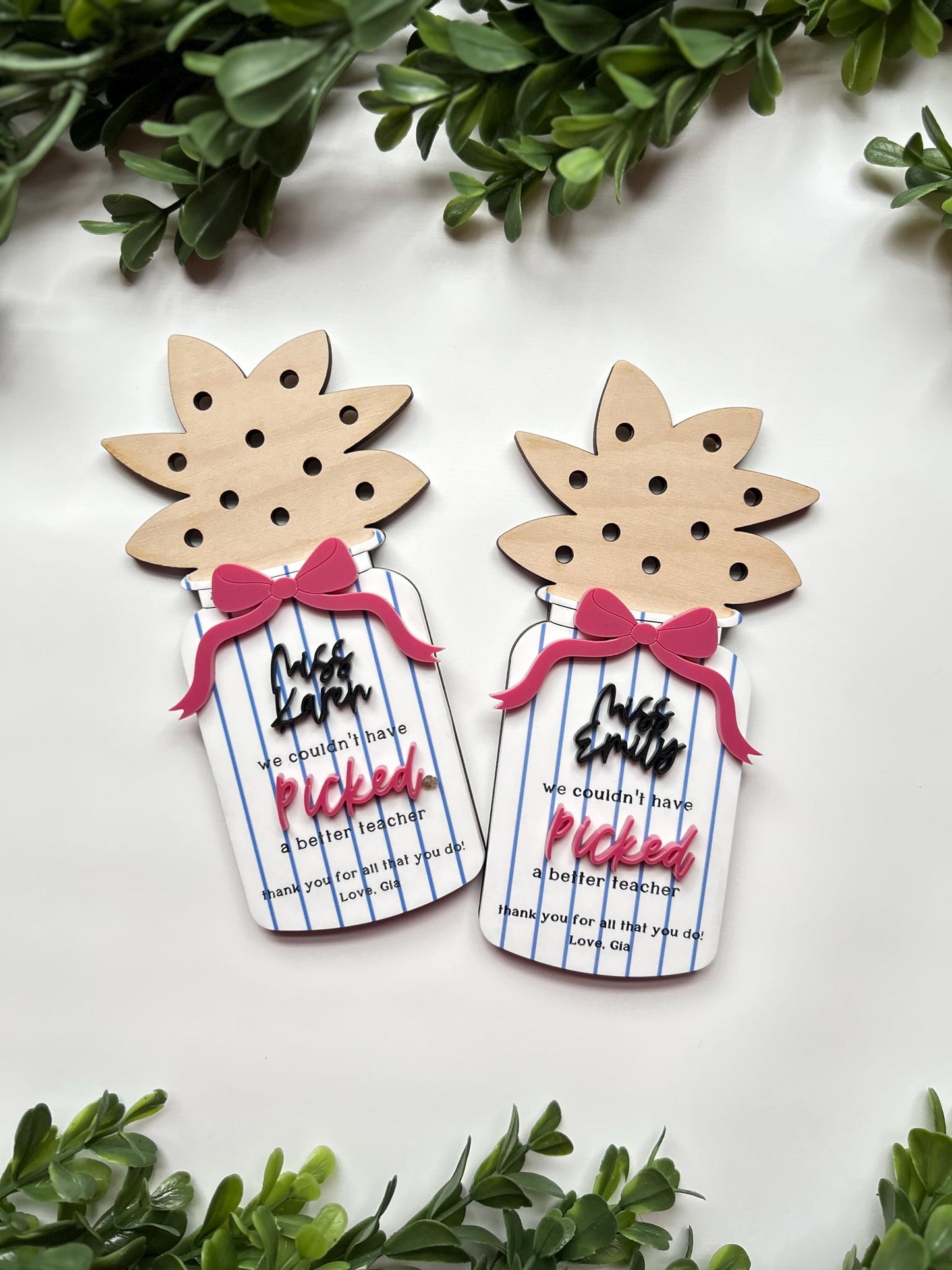 Teacher Appreciation Gift, Flowers Holder,Magnet frame, Personalized Teacher Gift, End Of Year Gifts, Teacher Gift Tag