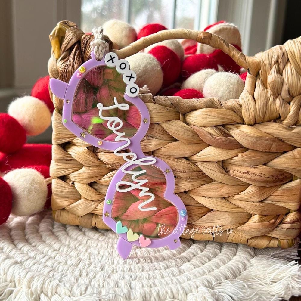 Valentines Day tag,Heart glasses tag, Personalized Name Gift Basket, Acrylic Gift Tag, gift basket tag, Strawberry Tag