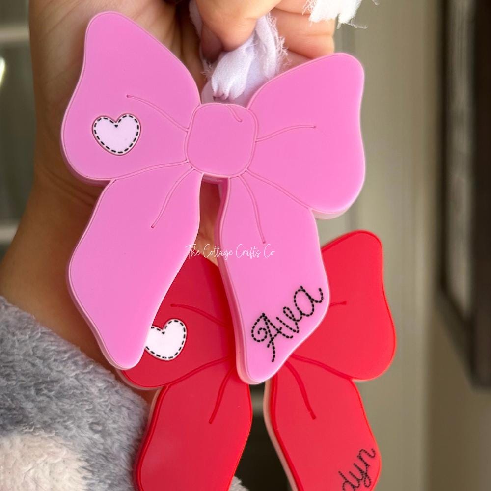 Personalized Valentines Bow Gift Tag: Engraved Acrylic Name Tag
