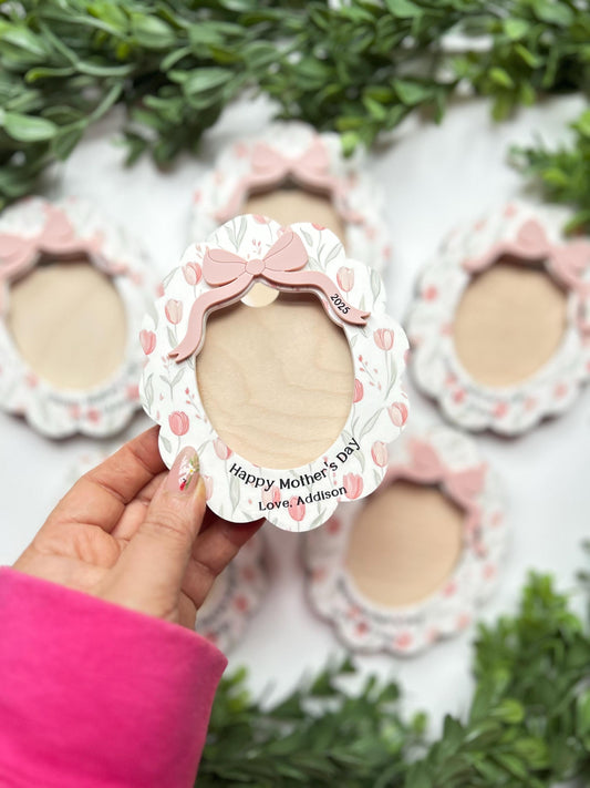 Floral Mother's Day Photo Magnet: Personalized Picture Frame Gift