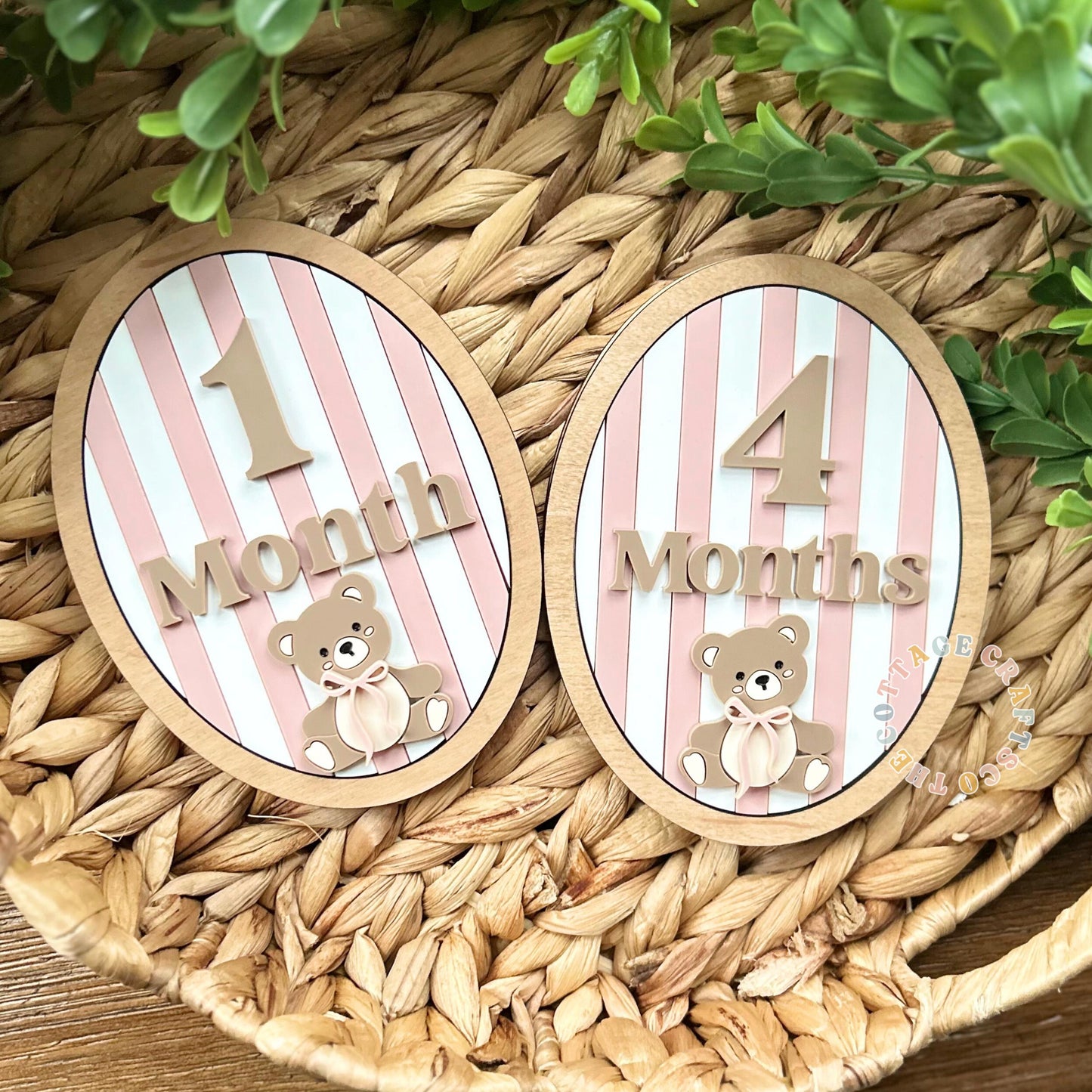 Bear Milestone signs, Birth Announcement, Name Sign,Hi My Name Is,Newborn Photo Prop, Baby Boy Birth Sign, Teddy Bear Baby Sign,