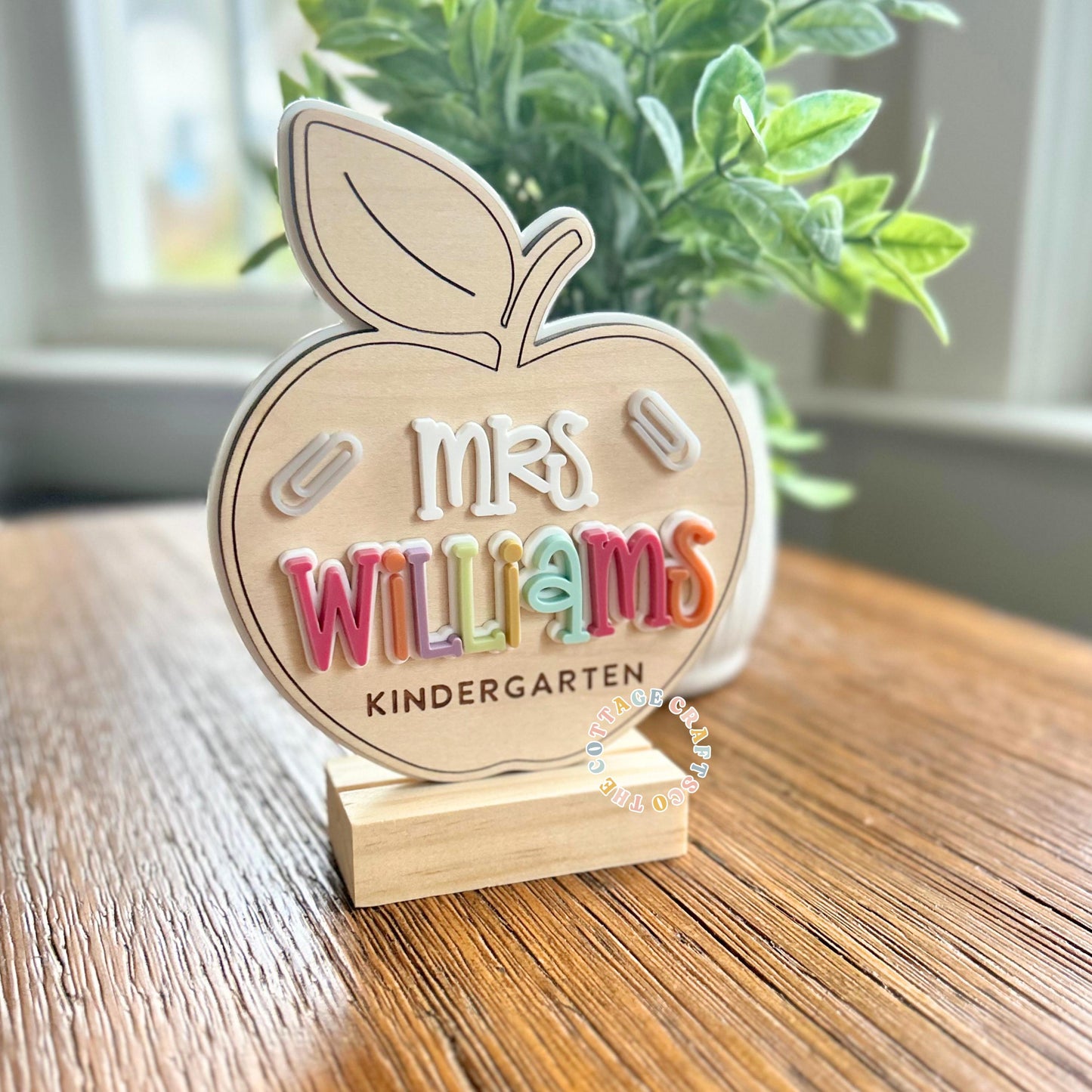 Personalized Teacher Name Sign, Apple Teacher Desk Decor, Custom Classroom Sign, Teacher Gift, Back to School Gift, Teacher Appreciation,